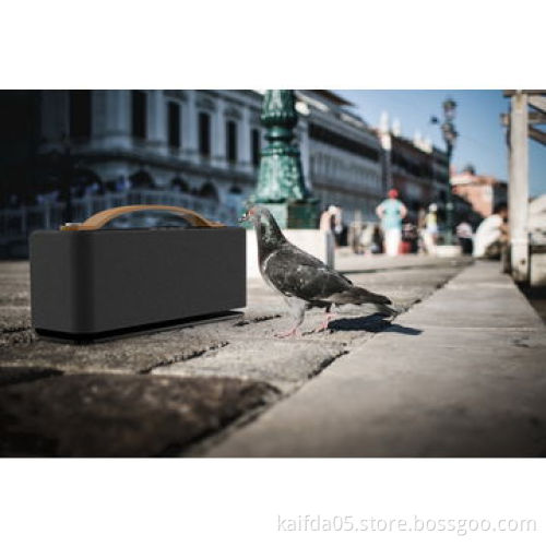 Support NFC Hand-free for phones Bluetooth